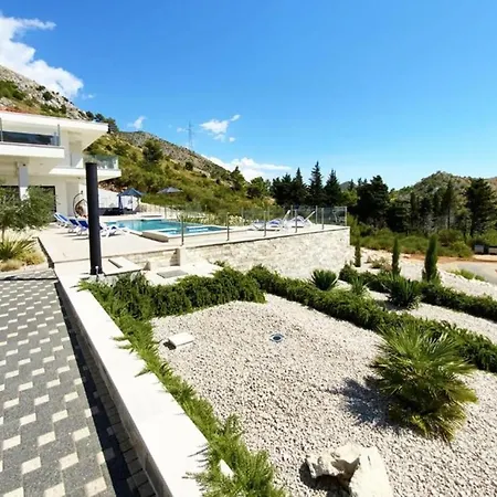 ヴィラ Andrea With Private Pool & Jet Pool Near Dubrovnik Ivanica